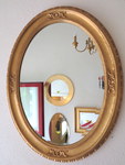 Details zu Spiegel oval geschnitzt, goldig mit Facettenschliff im Glas